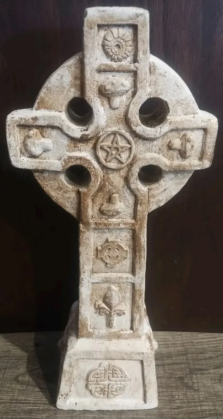 Wiccan Pagan Pentagram Mushroom Gargoyle Candleholder Altar plaster ivory gold